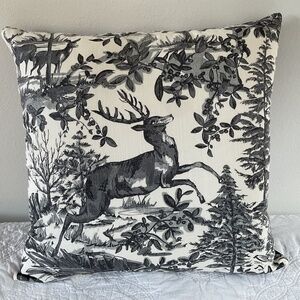 Pottery Barn Black Alpine Toile Stag Deer Reversible Plaid Pillow Cover Winter